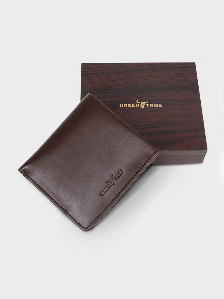 15 Top and Popular Branded Wallets in India | Styles At Life
